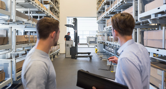Comparing VLMs with Traditional Storage Solutions