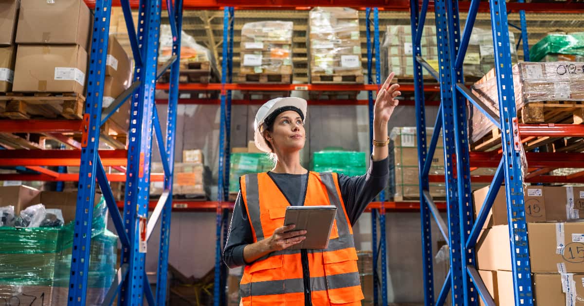 Top 10 Essential KPIs to Track for Warehouse Success